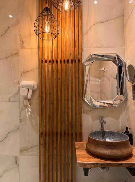 Triple & Quad Room Bathroom